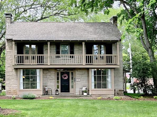 2638 Washington St, Columbus, IN 47201
