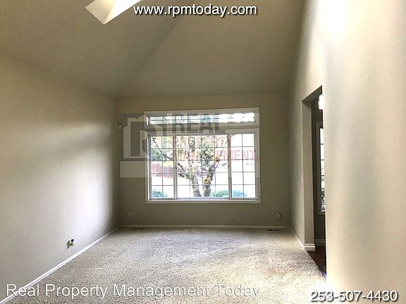 2nd image of 4818 Eagle Creek Ln