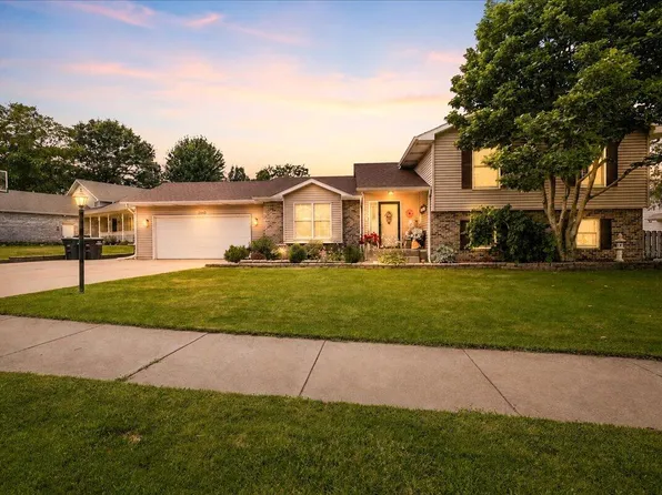 2048 Landmark St, Portage, IN 46368