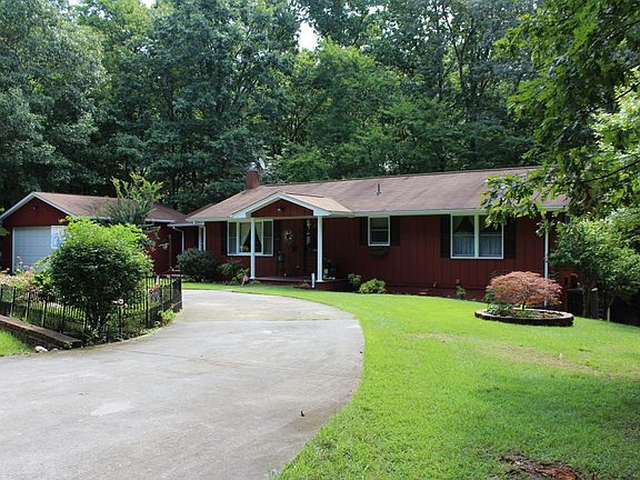5th image of 100 White Oak Cir