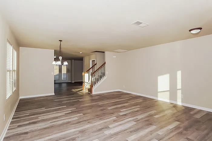 203 Whitestone Dr NE — Photo 5