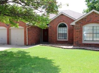 4802 Waxwing Dr, Arlington, TX 76018