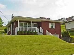 118 Ridgeway Ave, Weirton, WV 26062