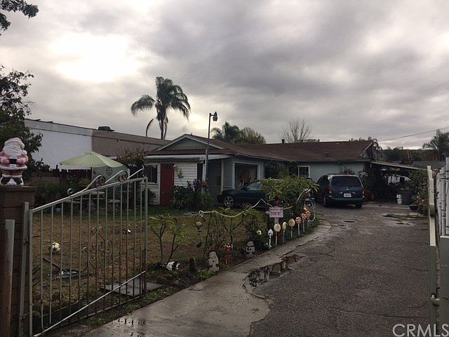 1st image of 222 7/8 S 3rd Ave
