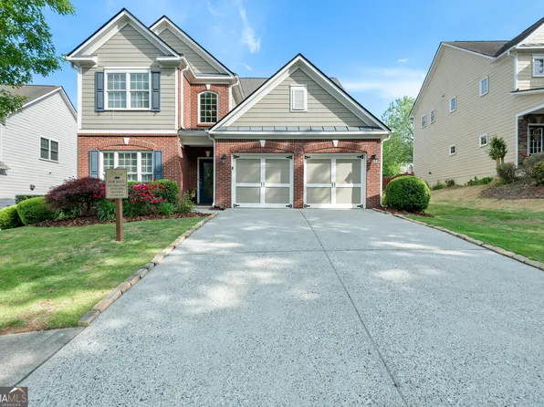 7907 Keepsake Ln, Flowery Branch, GA 30542
