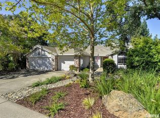 122 Burrill Dr, Folsom, CA 95630