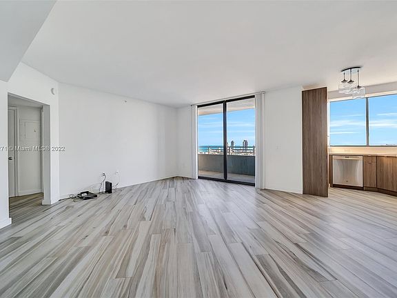 3rd image of 1330 West Ave APT 3504