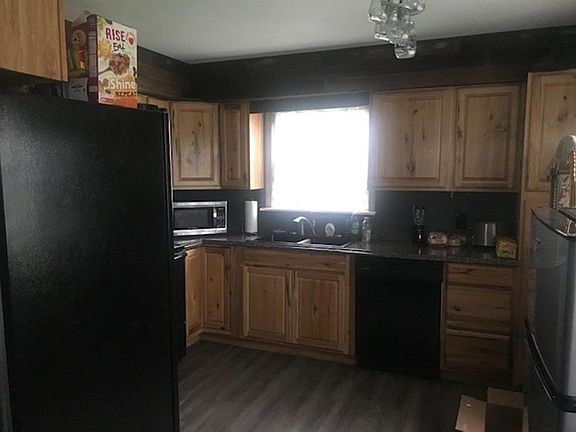 4th image of 140 Southside Dr