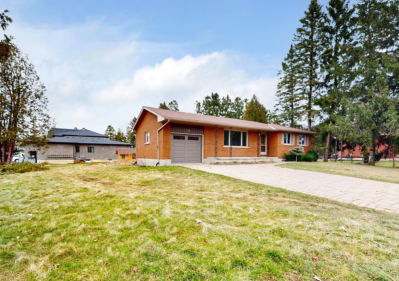 115 Prince Street Komoka — Photo 1