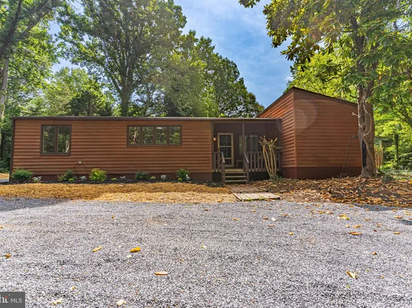 11287 Sitting Bull Cir, Lusby, MD 20657