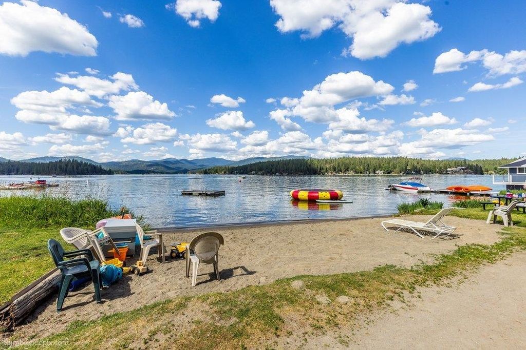 22807 E Park Beach Rd, Spokane, WA - View 3