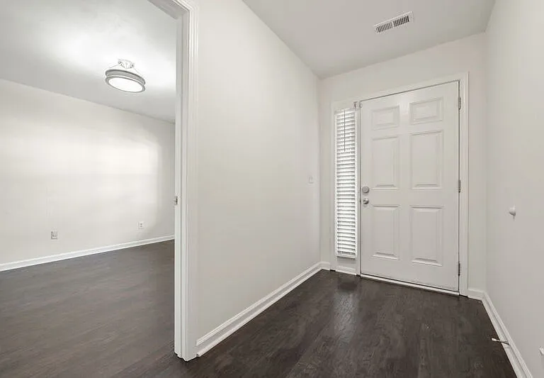 2369 Charleston Pointe — Photo 4
