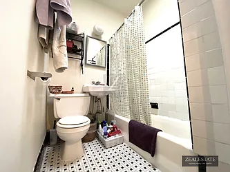 Rented by ZealEstate Group Inc