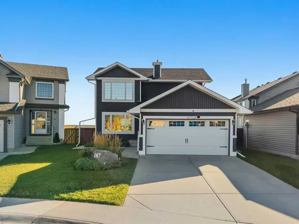 187 W Covington Close NE, Calgary, AB T3K 4L9