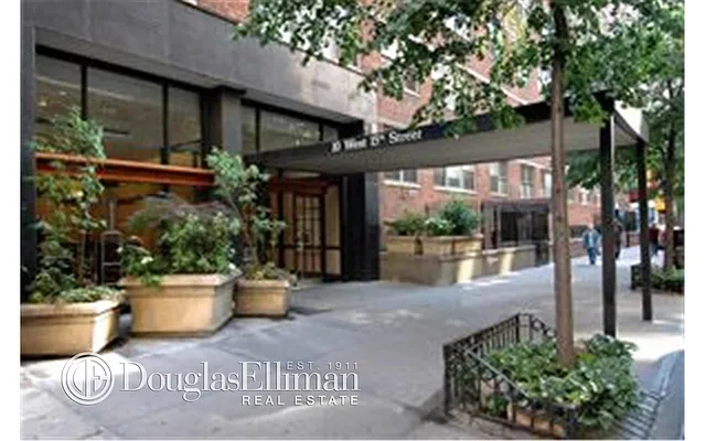 Sold by Douglas Elliman | media 8