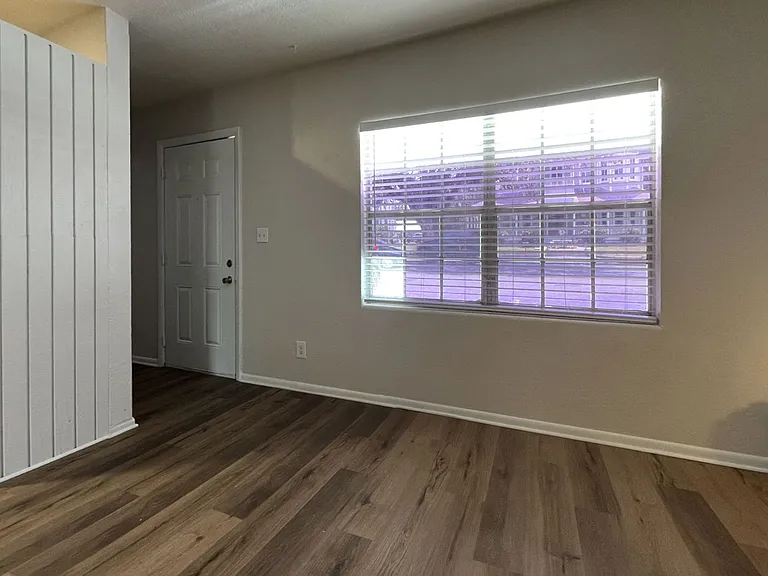 815 E Fort King St — Photo 20