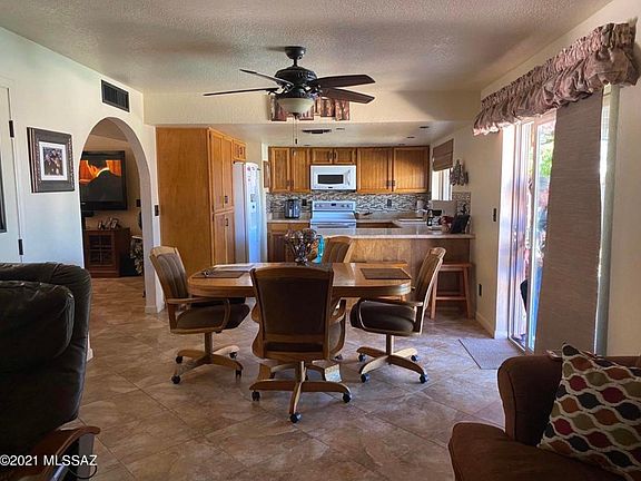 4th image of 8121 N Bayou Dr