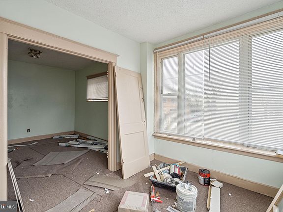 4th image of 3964 N Smedley St