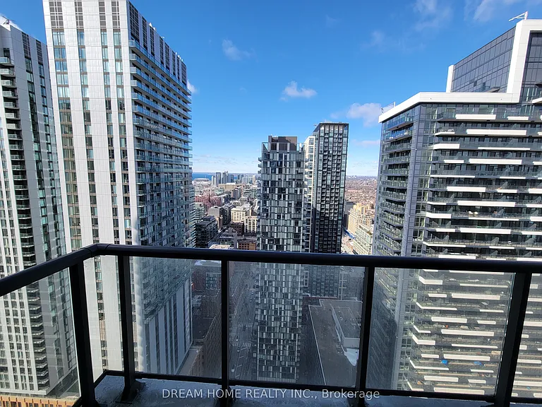 290 Adelaide St W #3812 — Photo 6