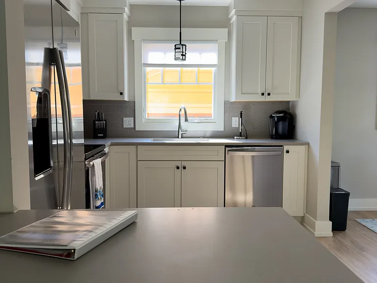 304 Charlotte St #200 — Photo 14