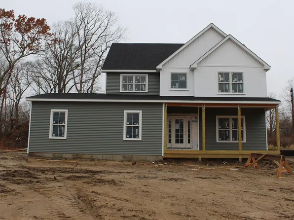 48 W Newins St., Center Moriches, NY 11934