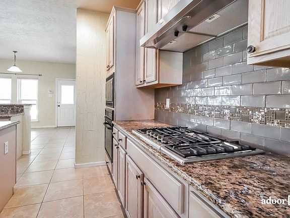 3rd image of 20614 Ivory Creek Ln