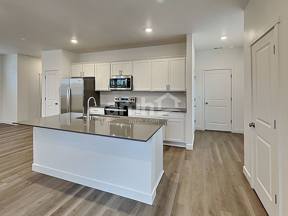 4th image of 4926 87th Ave NE