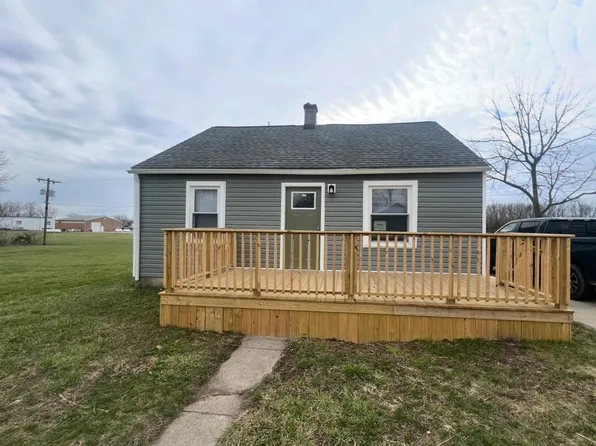 405 E Cowing Dr, Muncie, IN 47303