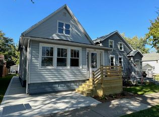 918 Church St, Saint Joseph, MI 49085