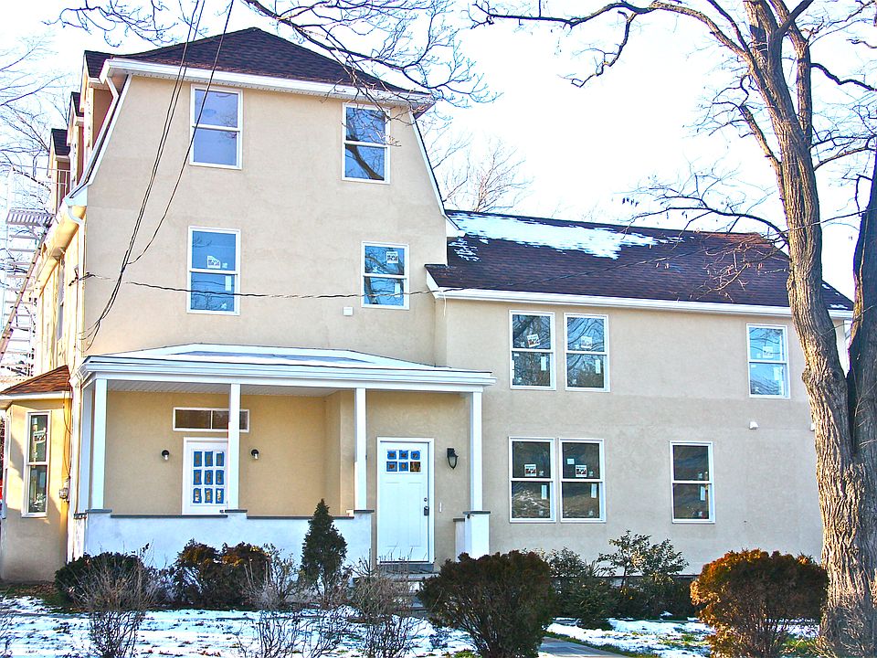 1st image of 31 Stewart Pl