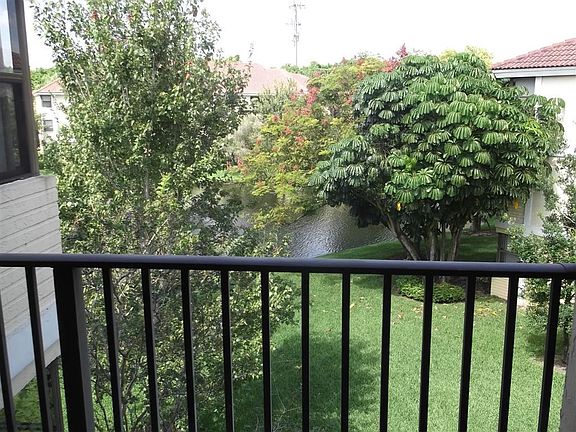 3rd image of 10161 W Sunrise Blvd APT 201