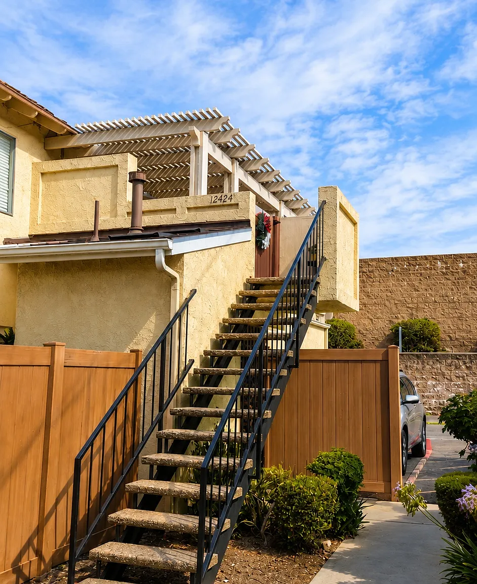 3 bed, 867 sqft, $2,875 — Photo 1