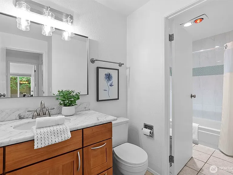 14630 NE 35th St #204 — Photo 3