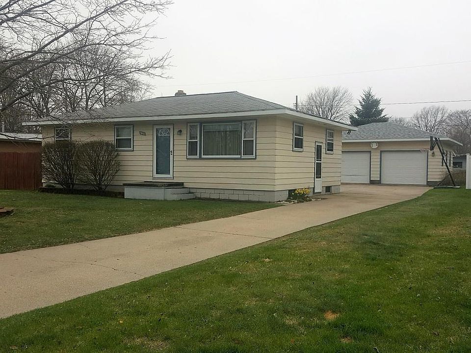 1st image of 1013 N Robert St