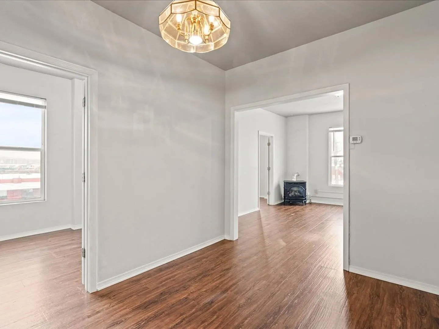 Lascelle Apartments — Photo 2