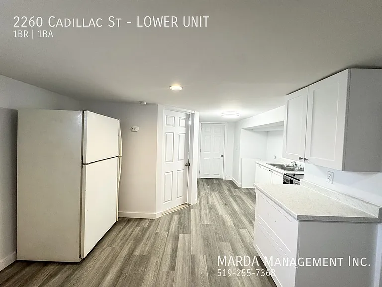 2260 Cadillac St #LOWER — Photo 12