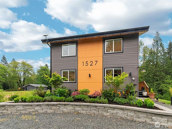 3rd image of 1527 Newberg Road