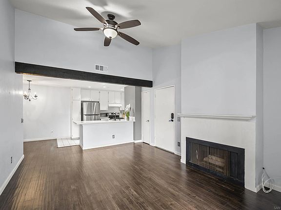 4th image of 9189 Village Glen Dr Unit 251