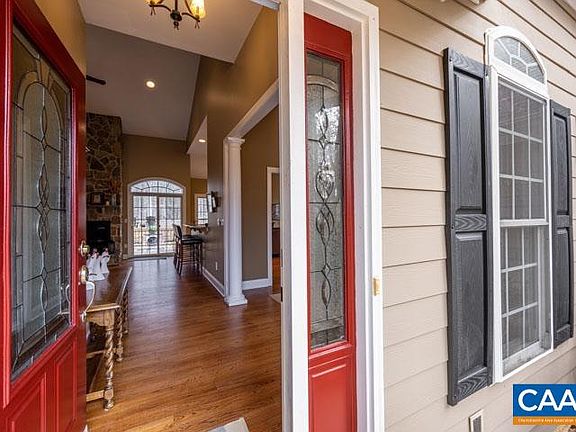 3rd image of 211 Hidden Springs Ln