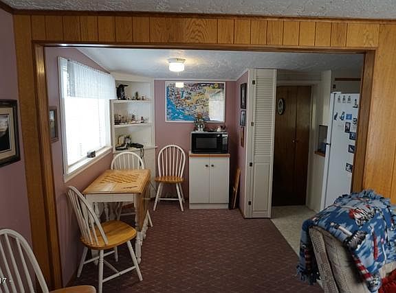 5th image of 2110 NE 28th St