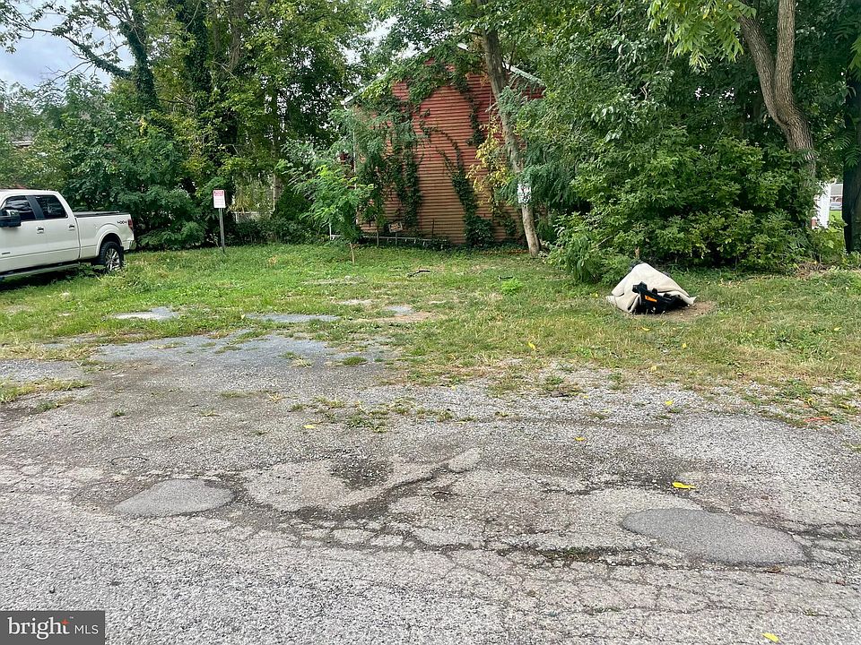 1st image of 310 Hersh Ln