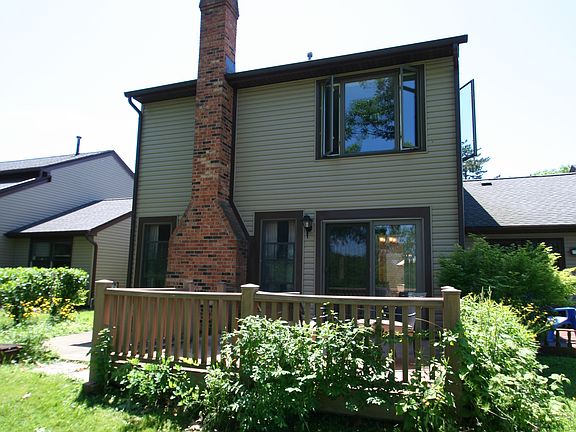 4th image of 1510 Stoneridge Dr