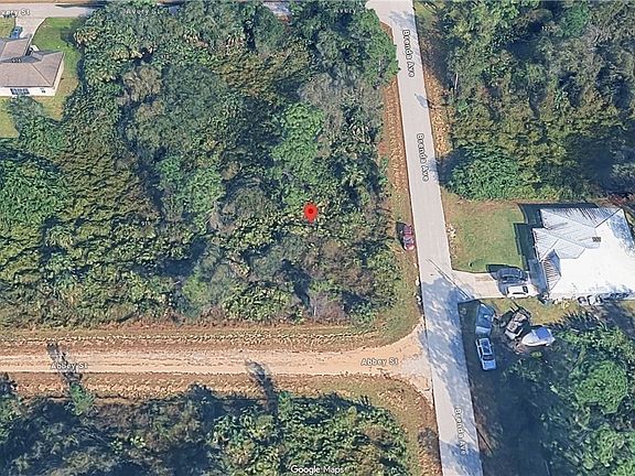 4th image of 921 Abbey St E