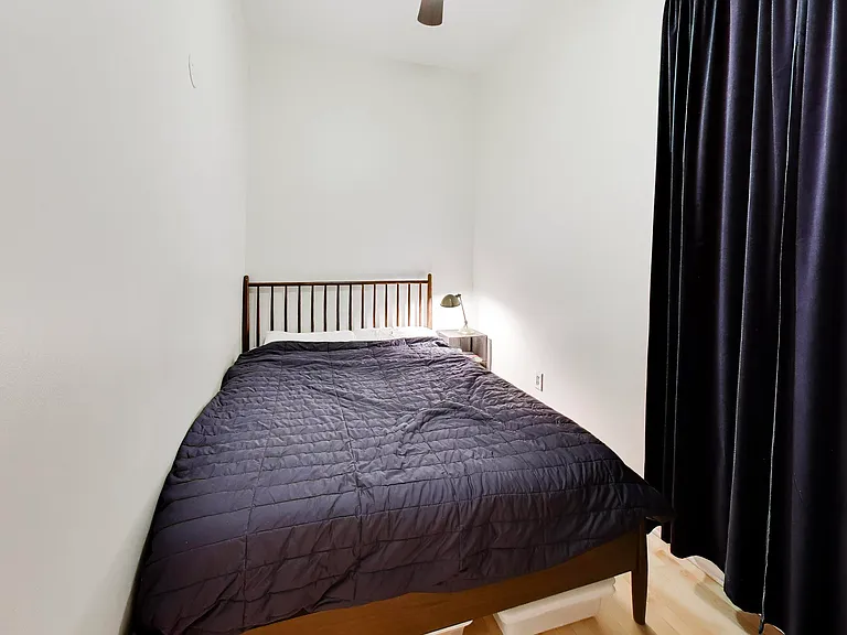 1729 W Erie St #2N — Photo 16