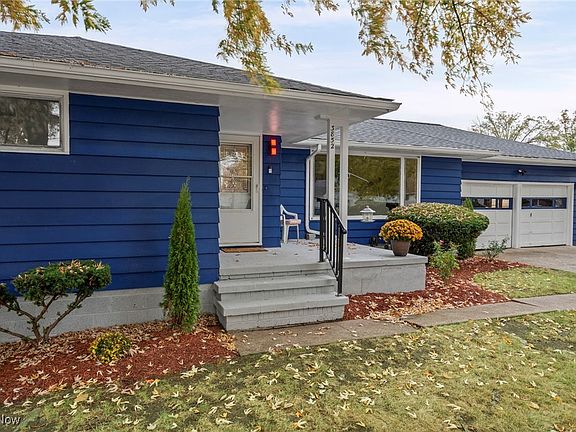 4th image of 3852 Ashland Ave
