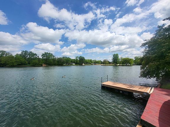 5th image of 240 Little Peninsula Rd #318
