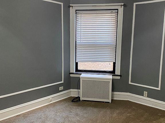 2nd image of 2726 W Argyle St #1