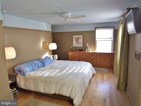 5th image of 4422 Longworthe Sq