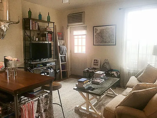 Rented by Francine Realty | media 27