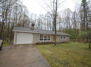 214 E Clute Rd, Boyne City, MI 49712